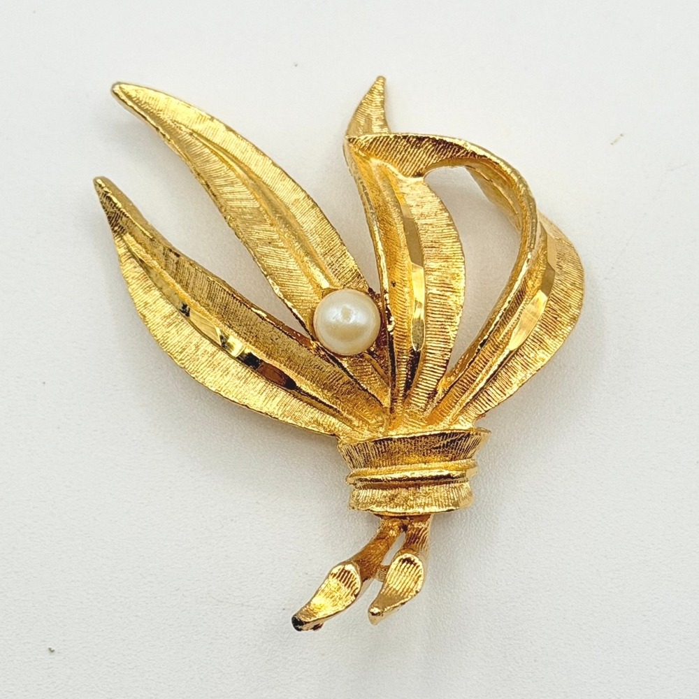 Leaf Spray Brooch Women Gold Faux Pearl Excellent Textured Botanical